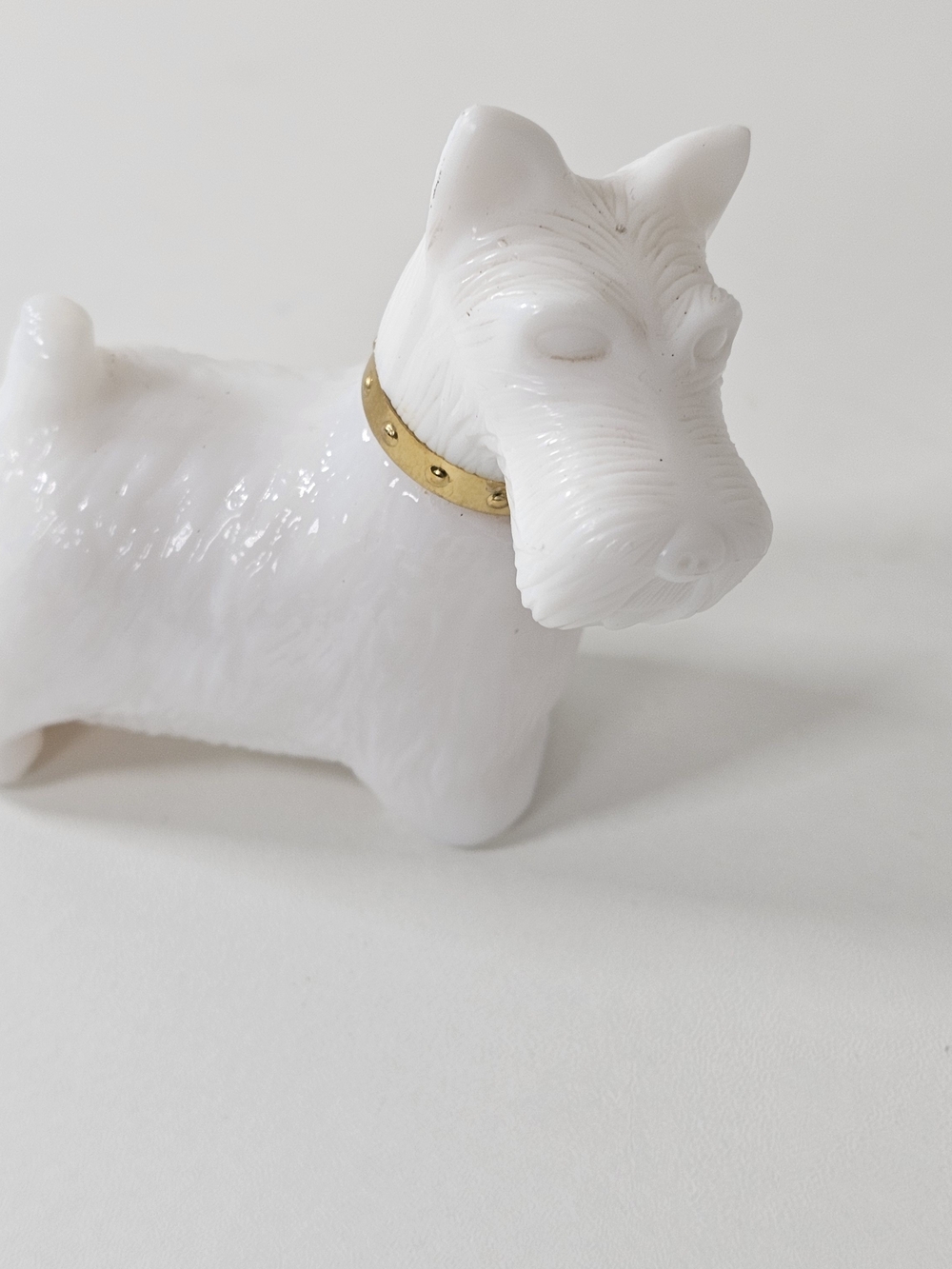 Vintage AVON Milk Glass Scottish Terrier Perfume Bottle SCOTTY Dog Figurine